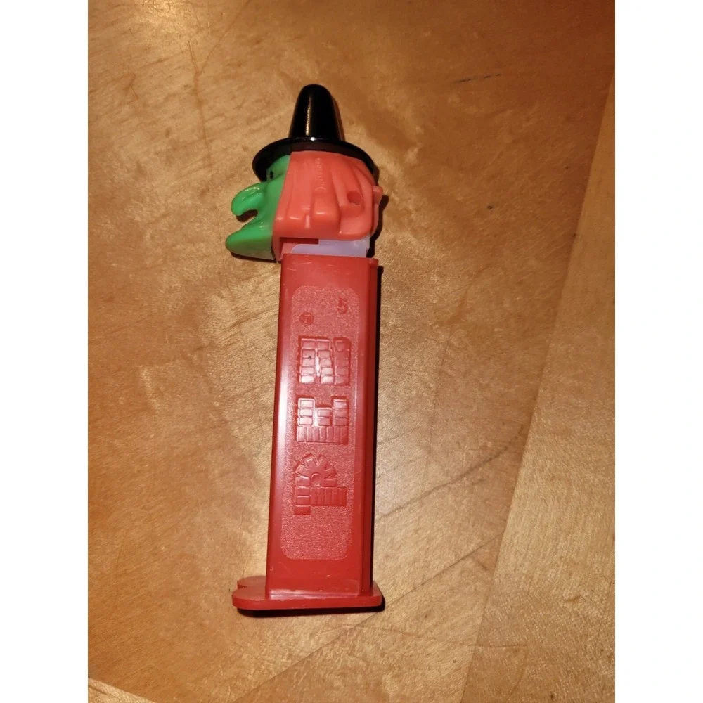 Vintage Witch Pez Dispenser Halloween 1971